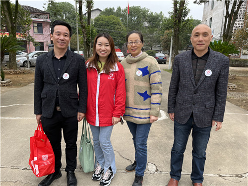 义工小组照.jpg