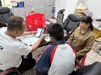 388吴隆钦交流照.jpg
